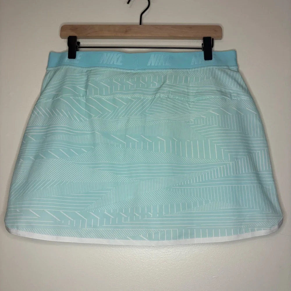Nike Golf Skort Athletic Skirt Dri-FIT Geometric Print Light‎ Blue White L